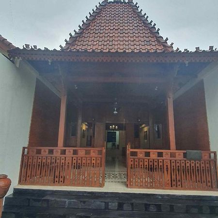 Joglo 21A Hotel Yogyakarta Kültér fotó