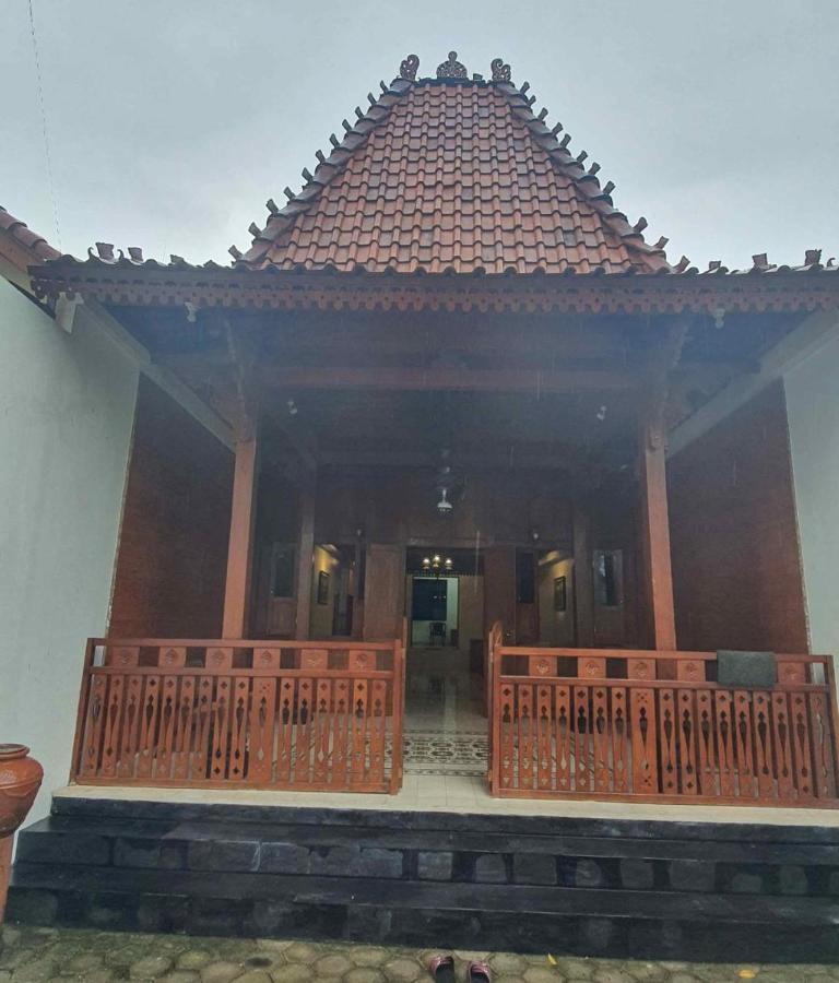 Joglo 21A Hotel Yogyakarta Kültér fotó